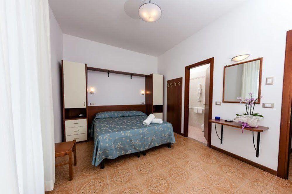 Hotel Sayonara Senigallia Eksteriør bilde
